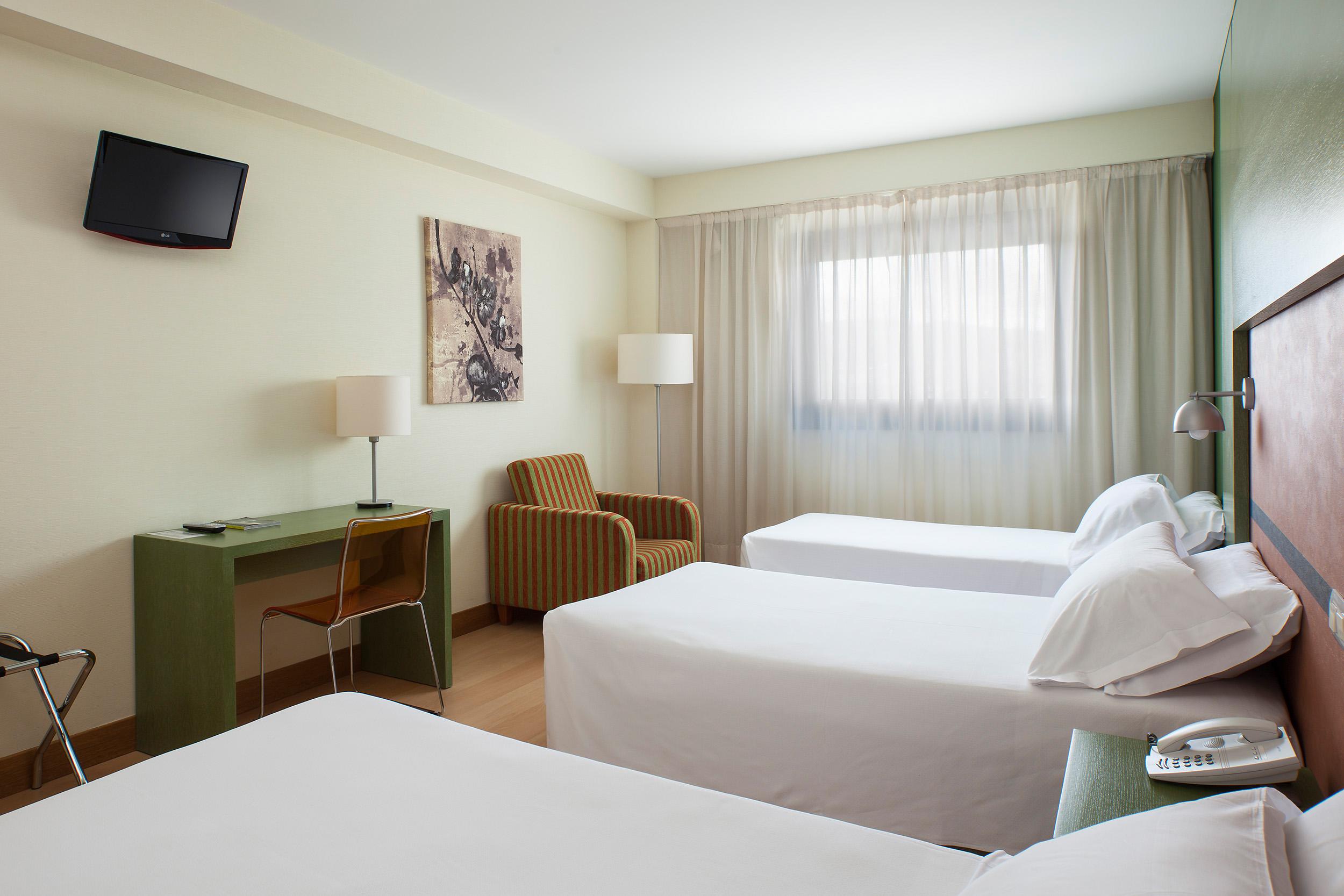 Hotel Naval 3*