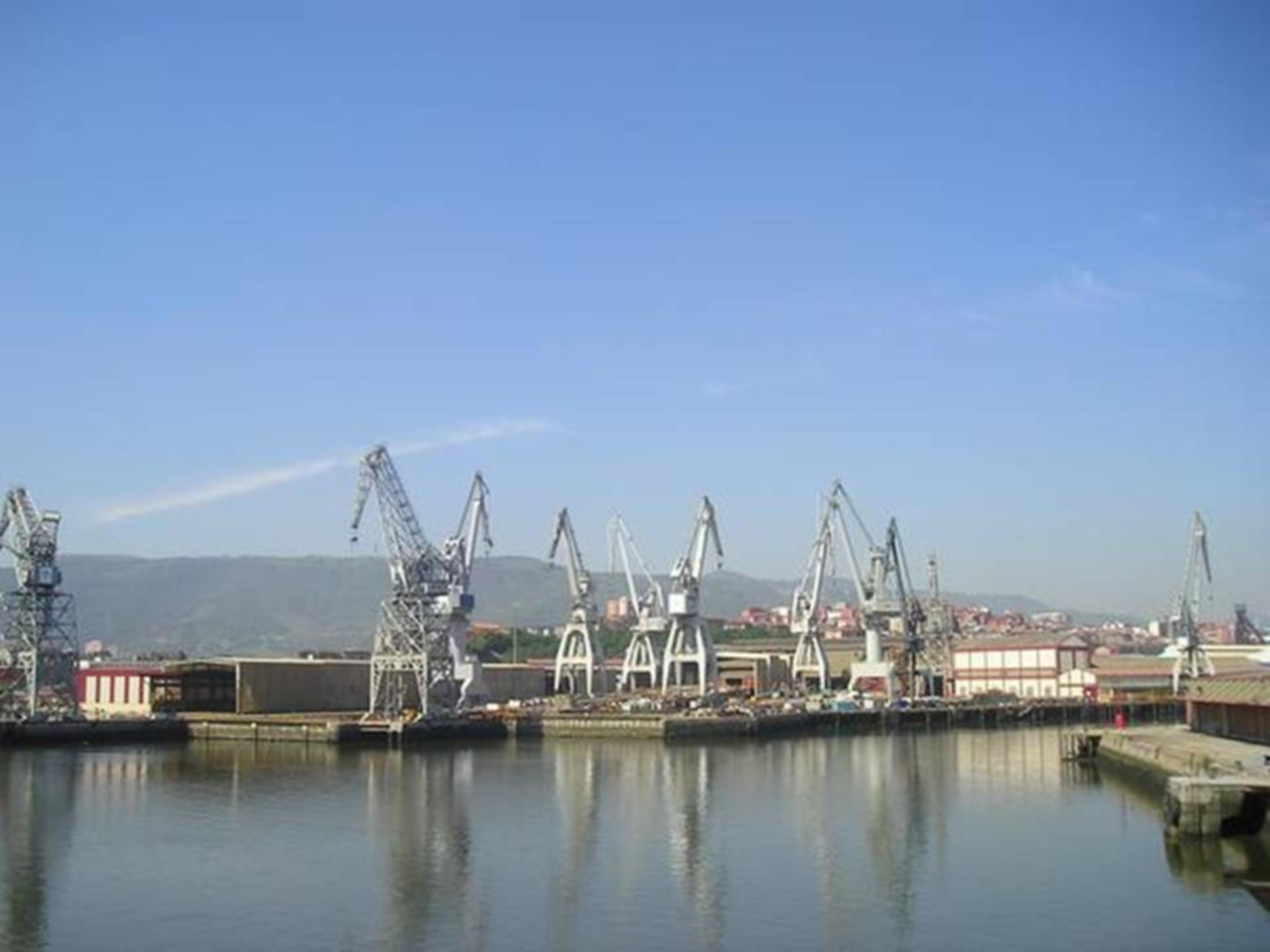Naval Hotel