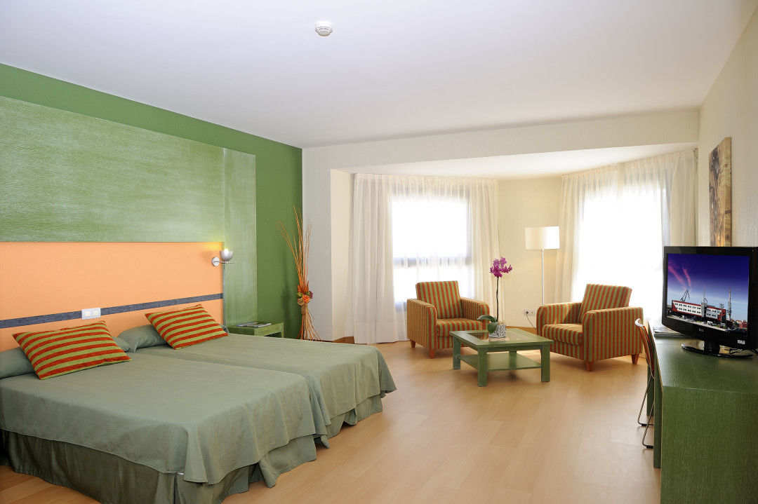 Hotel Naval 3*