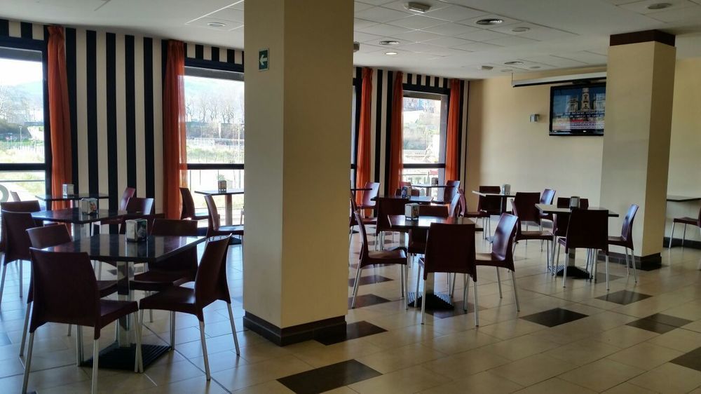 Hotel Naval 3*